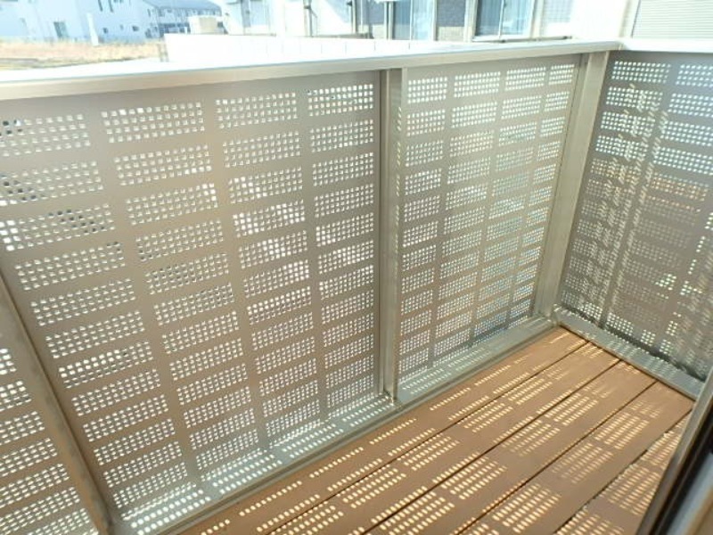 バルコニー　図面と現状に相違がある場合には現状を優先