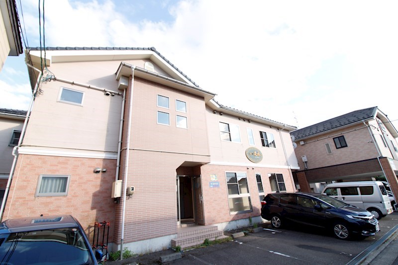 建物外観　東区石山の1LDK