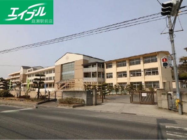 小学校　倉敷市立中庄小学校（小学校）まで900m