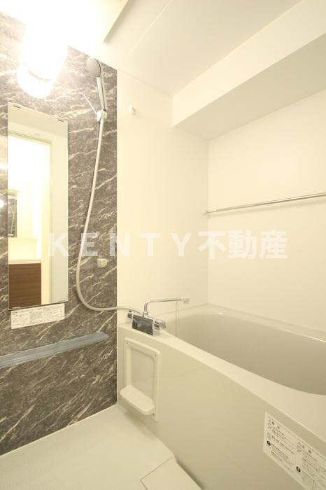 バス・シャワールーム　ゆったり過ごせるお風呂です