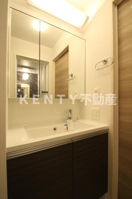 洗面設備　使いやすい洗面所です