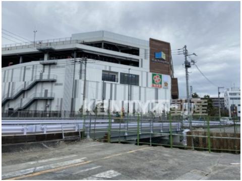 スーパー　ライフ マチノマ大森店（スーパー）まで230m