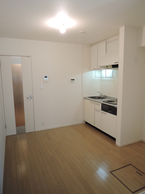 居室・リビング　★明るいフローリングのお部屋です★