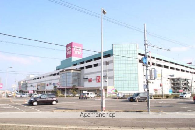 ショッピングセンター　ゆめタウン丸亀（ショッピングセンター）まで550m