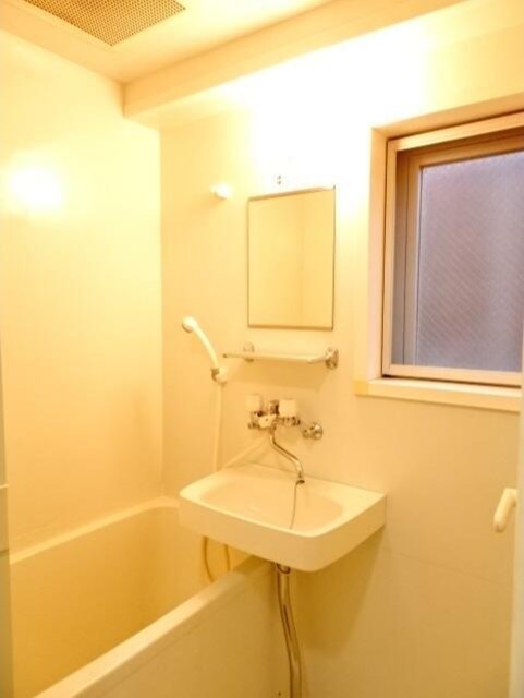 バス・シャワールーム　バスルーム