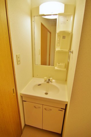 洗面設備　※シャンプードレッサーに交換予定