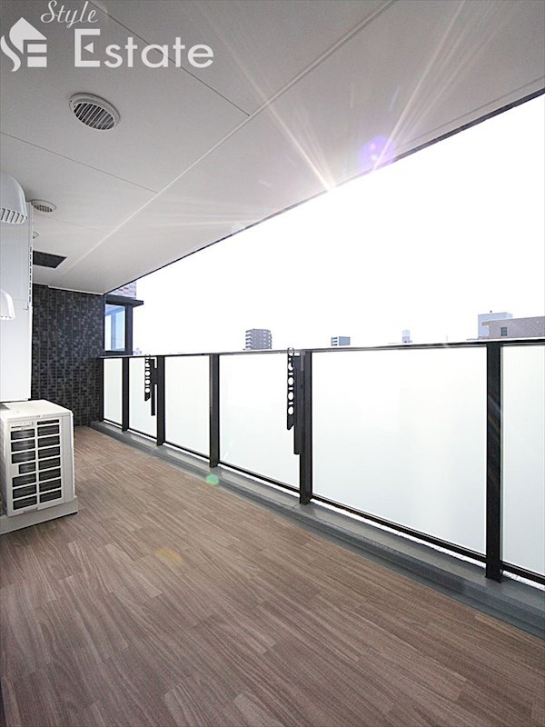 バルコニー　バルコニー