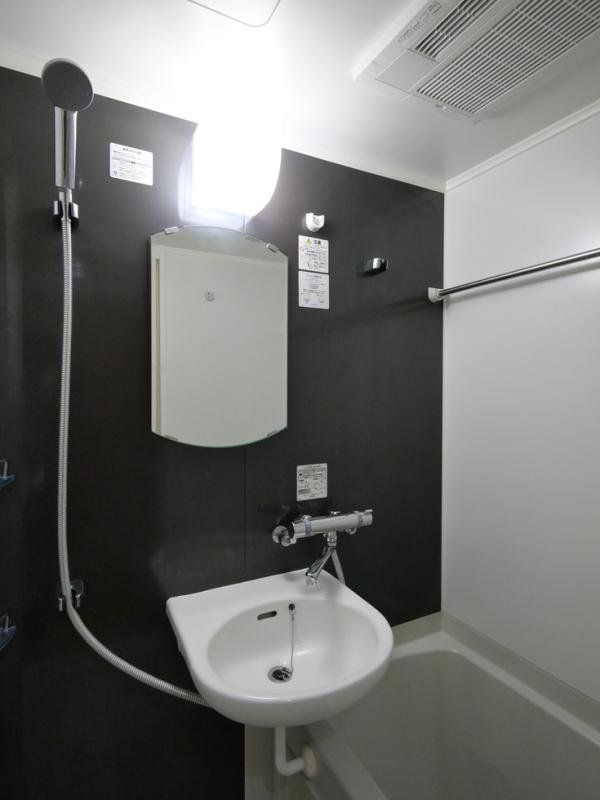 居室・リビング　室内