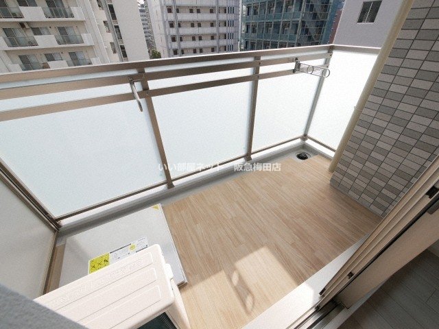 バルコニー　※同仕様写真となります。