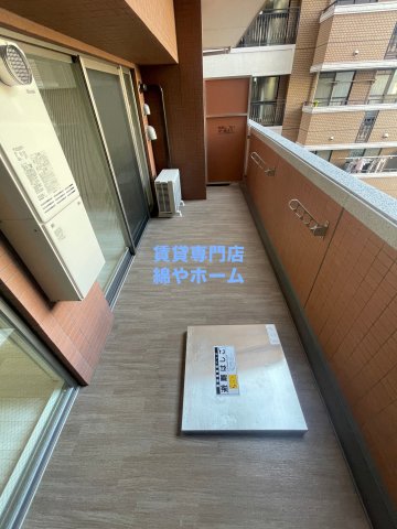 バルコニー　開放的で明るい空間を演出してくれるバルコニーです