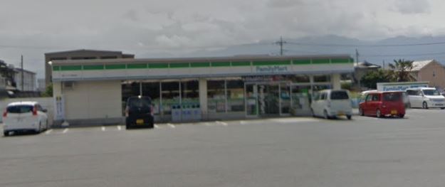 コンビニ　ファミリーマート 南アルプス藤田店（コンビニ）まで617m
