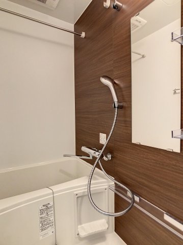 バス・シャワールーム　バスルーム