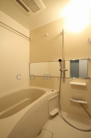 バス・シャワールーム　バスルーム