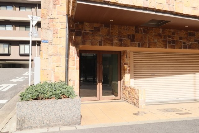 エントランス　エントランス