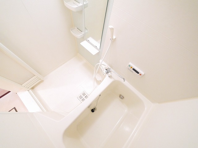 バス・シャワールーム　日々の疲れを癒すお風呂付です