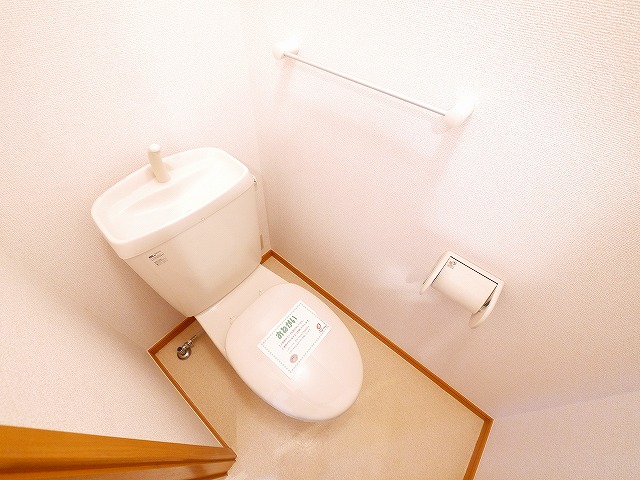 トイレ　ゆったりとした空間のトイレです