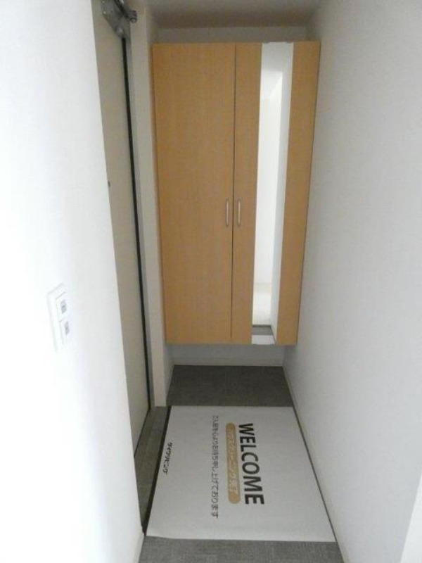 玄関　図面と現状に相違がある場合には現状を優先