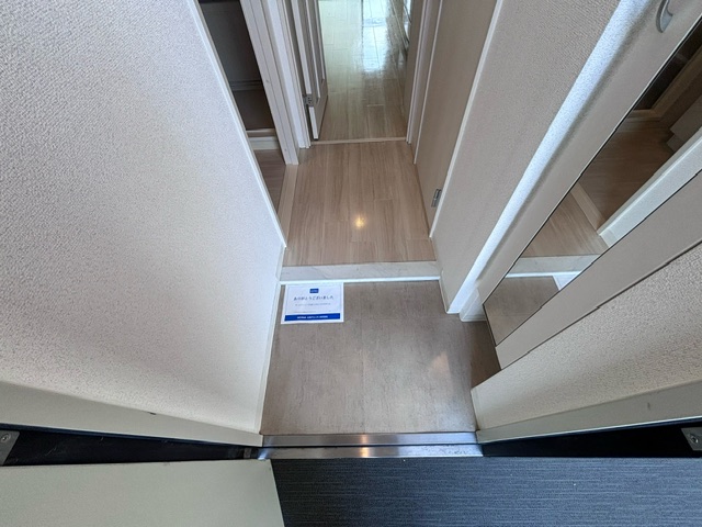 玄関　※同施工会社のイメージ写真※