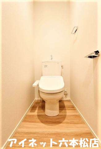 トイレ　落ち着く空間ですね。