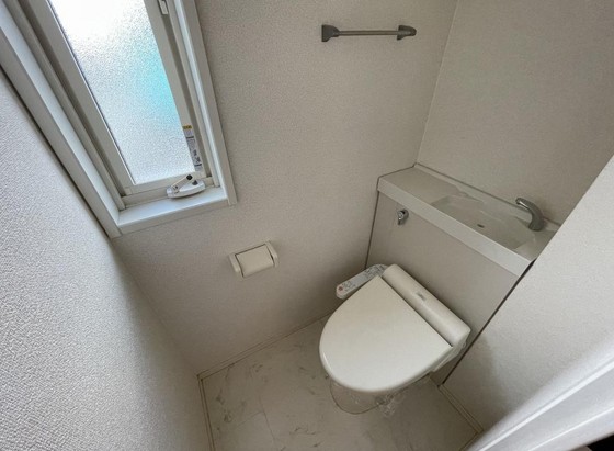 トイレ　※他号室の写真です