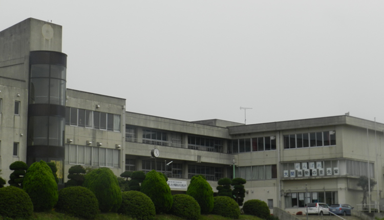 中学校　長山中学校（中学校）まで1503m