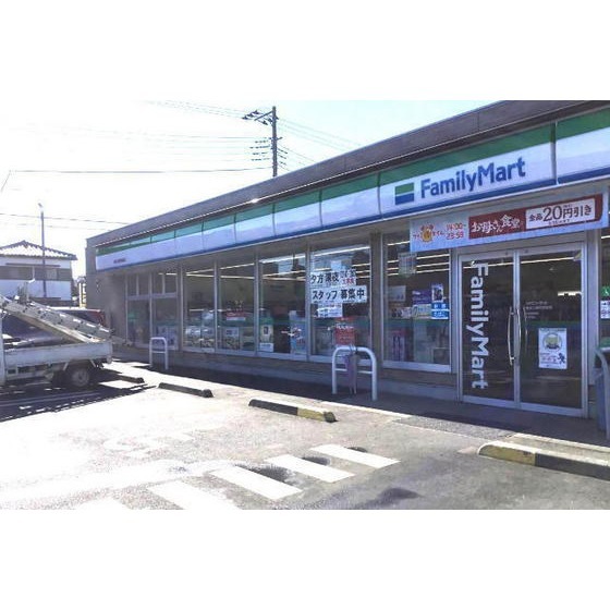 コンビニ　ファミリーマート横浜上飯田団地店（コンビニ）まで645m