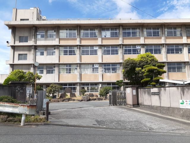 中学校　福山市立大門中学校（中学校）まで603m