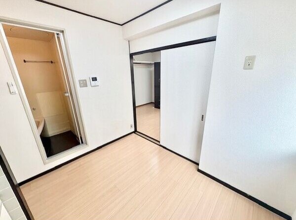 その他　この写真は同マンションの他のお部屋のものです