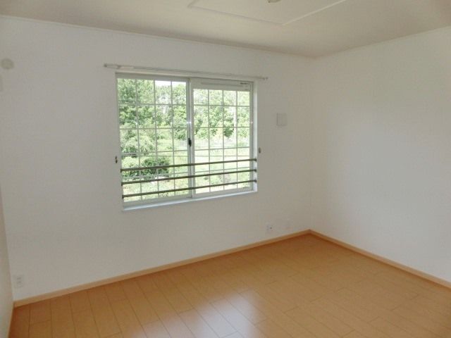 その他部屋・スペース　明るい洋室です