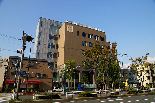 役所　大阪市福島区役所（役所）まで607m