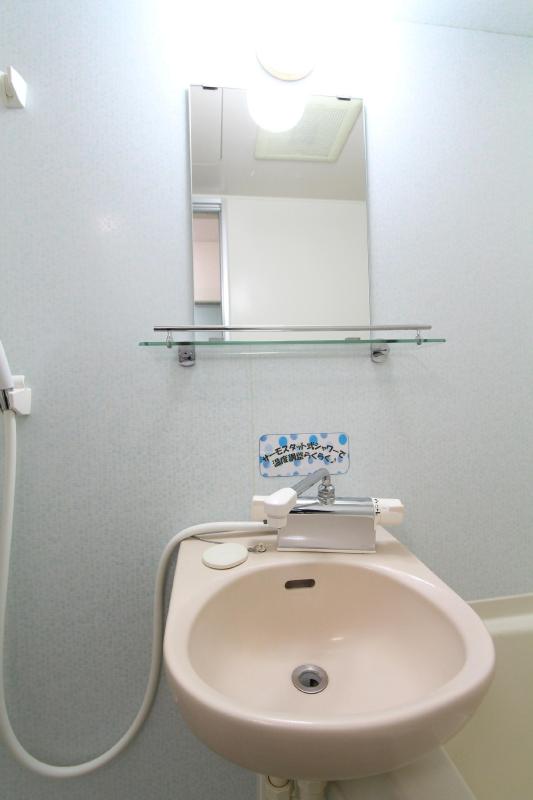 洗面設備　反転タイプ・参考写真