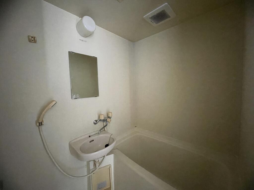 ポルテ東吉津の風呂写真