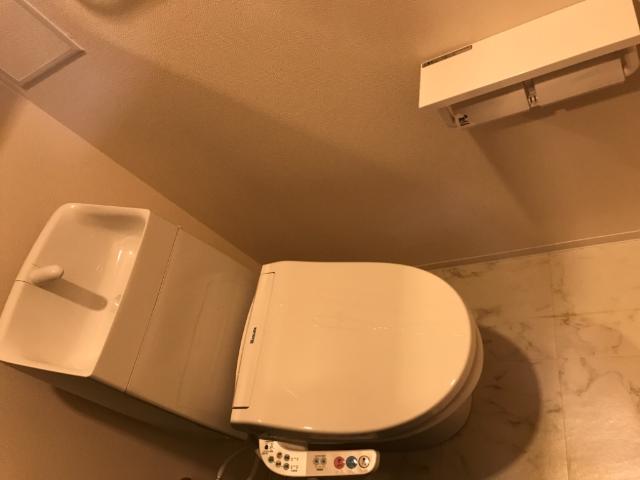 トイレ　トイレ