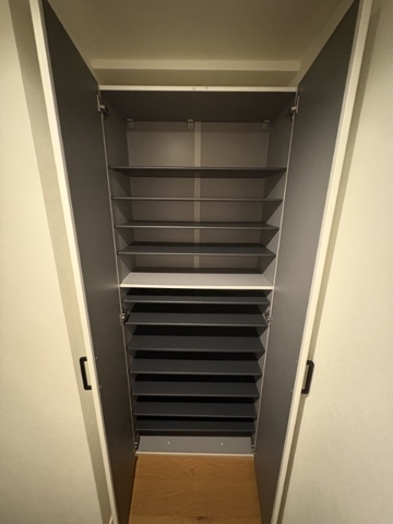 収納　シューズBOX