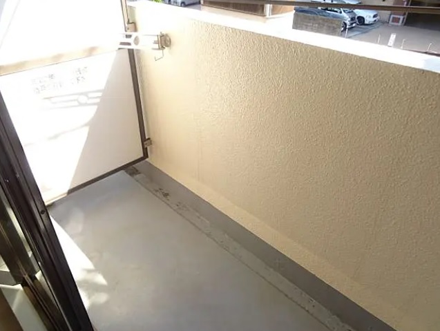 バルコニー　別のお部屋の室内写真になります。