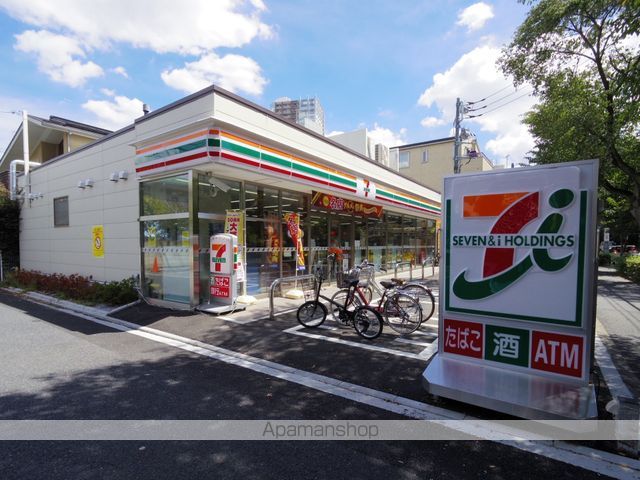 コンビニ　セブンイレブン（コンビニ）まで662m