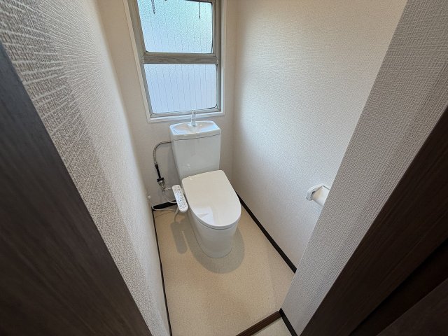 トイレ　清潔感のあるトイレです