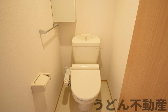 トイレ　うどん県のお部屋探しはうどん不動産へ うどんちゃんとLINE