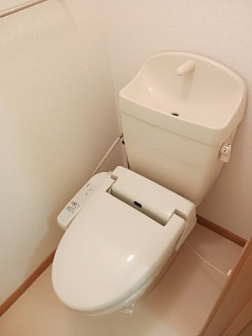 トイレ　落ち着いたトイレです