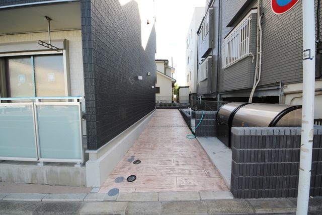 エントランス　★建物入り口です★