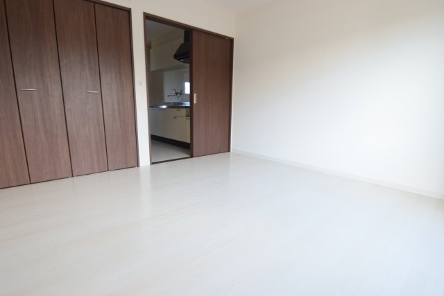 その他部屋・スペース　落ち着いて過ごせるお部屋なので、寝室にいかがでしょうか