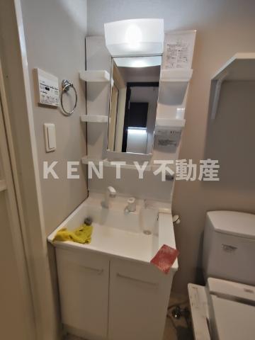 洗面設備　コンパクトで使いやすい洗面所