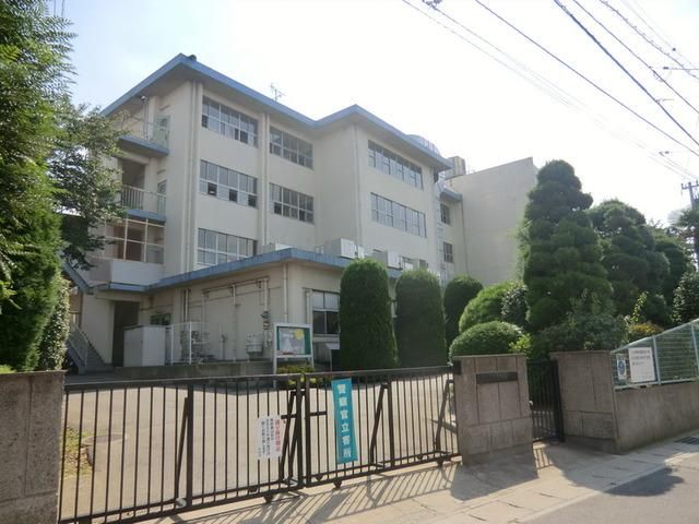 小学校　松ヶ丘小学校（小学校）まで840m