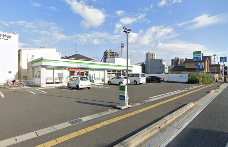 コンビニ　ファミリーマート大供本町店（コンビニ）まで316m