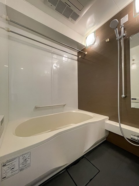 バス・シャワールーム　※写真は同タイプ住戸です。