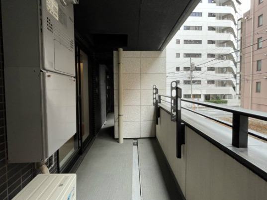 バルコニー　※別部屋の参考写真です。