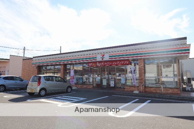 コンビニ　セブンイレブン（コンビニ）まで452m