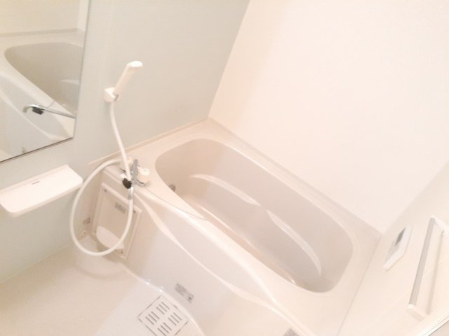 バス・シャワールーム　お風呂で日々の疲れを落としましょう