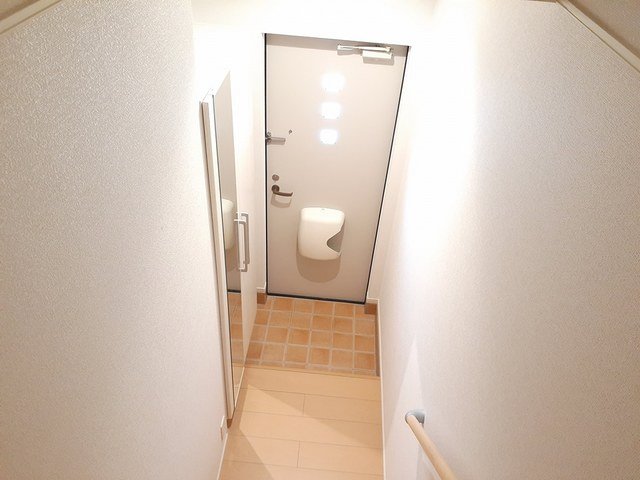玄関　収納もある玄関です