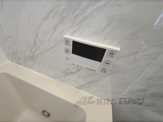 その他設備　給湯器リモコン
